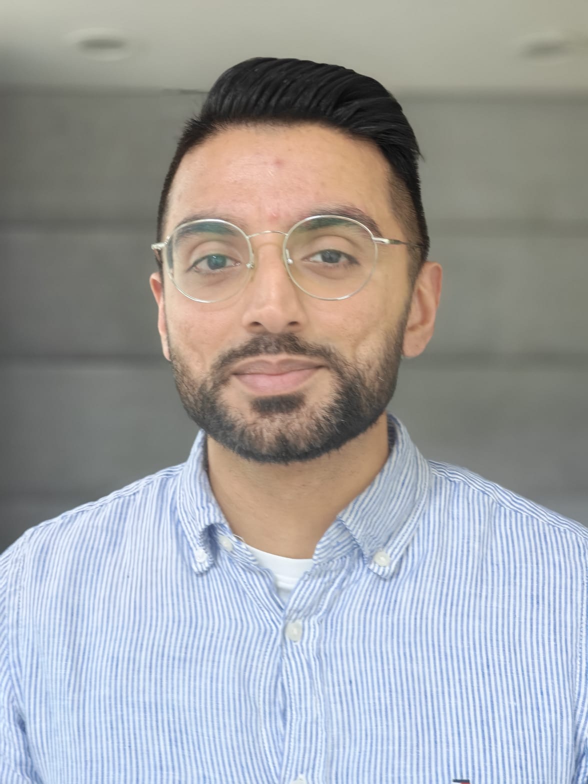 Kez, Co-owner and Pharmacist